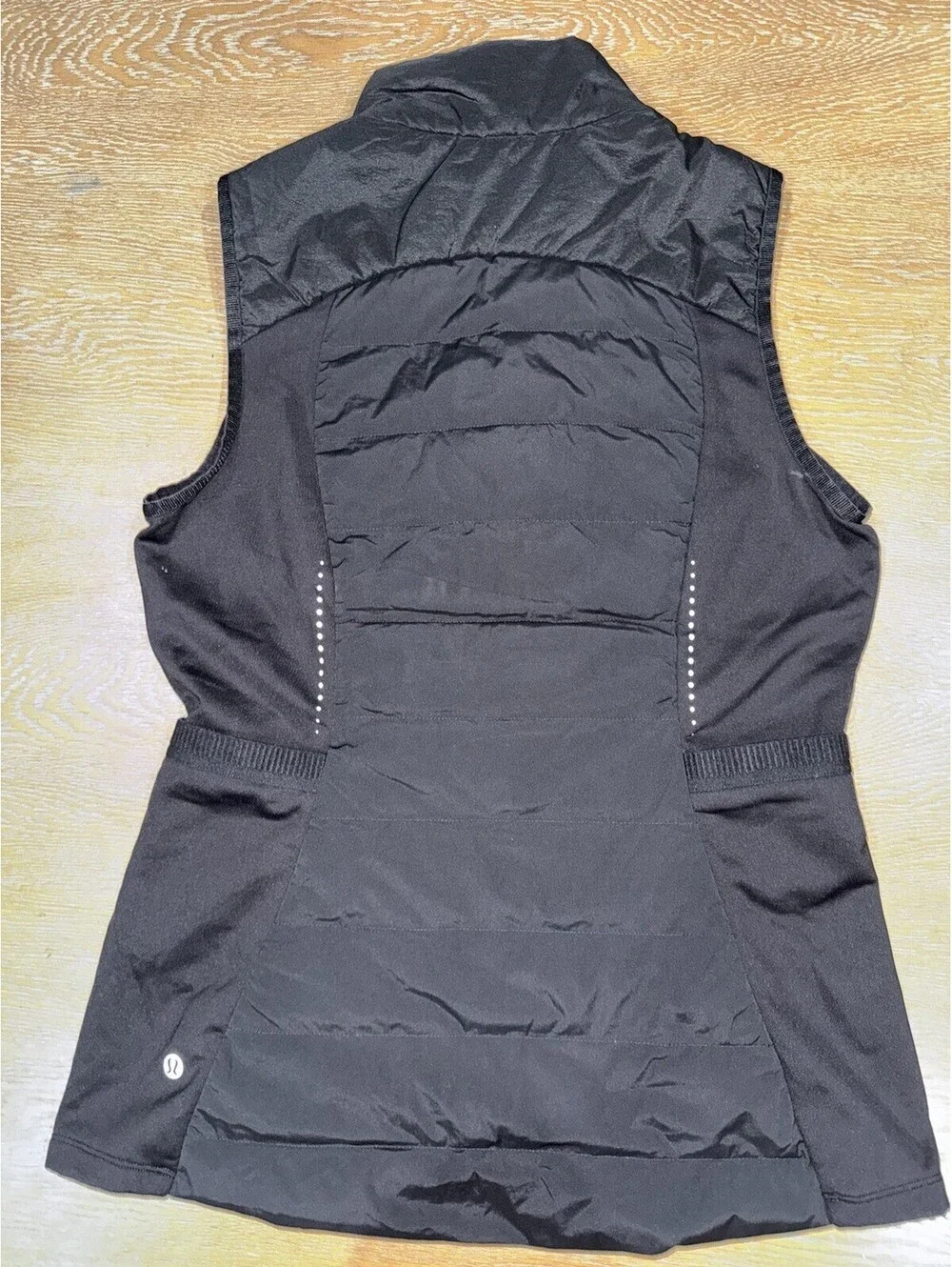 Lululemon Down for It All Vest Womens SIZE 8 Black Water Resistant